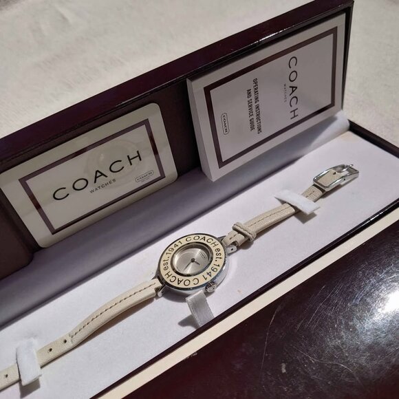 Coach Phoebe Cream White Silver Women's Watch With Box + Guarantee Card Working - Picture 4 of 6